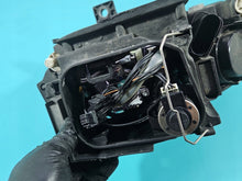 Laden Sie das Bild in den Galerie-Viewer, Frontscheinwerfer VW Passat 3C0941752G 89312660 Xenon Rechts Headlight SCH3132804517ih