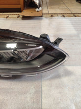 Load image into Gallery viewer, Frontscheinwerfer Ford Fiesta I N1BB13E014AE Rechts Scheinwerfer Headlight SCH9857505318ur