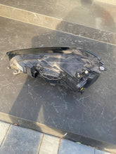 Load image into Gallery viewer, Frontscheinwerfer VW Sportsvan 517941044A Rechts Scheinwerfer Headlight