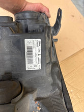 Load image into Gallery viewer, Frontscheinwerfer Dacia Sandero II 260605312R Links Scheinwerfer Headlight SCH1063456274ca