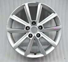 Laden Sie das Bild in den Galerie-Viewer, 1x Alufelge 17 Zoll 7.0&quot; 5x112 49ET 5E0601025E 5E0601025BT Skoda Superb Iii
