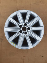 Load image into Gallery viewer, 1x Alufelge 16 Zoll 7.0&quot; 5x100 46ET Glanz Silber 6JA601025K Seat Ibiza Toledo Iv