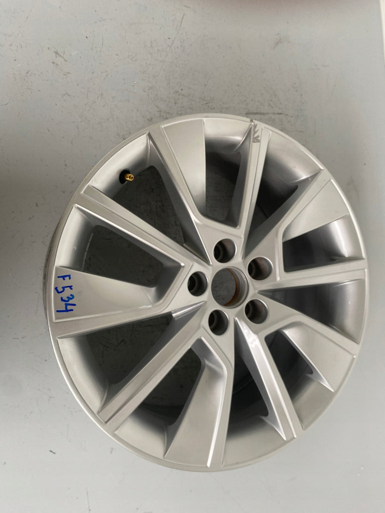 1x Alufelge 17 Zoll 6.5" 5x100 40ET Glanz Silber 658601025C Skoda Kamiq FEL5252124872mk