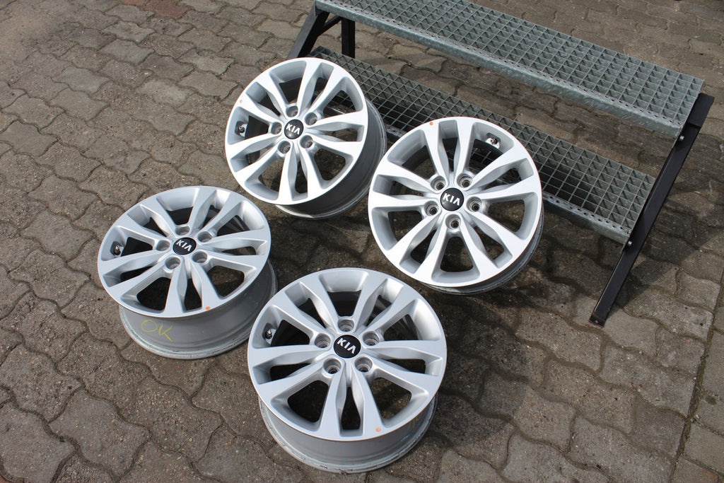 4x Alufelge 16 Zoll 6.5" 5x114.3 50ET Silber 52910A2830 Kia Ceed Rim Wheel