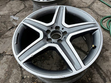 Laden Sie das Bild in den Galerie-Viewer, 1x Alufelge 19 Zoll 8.0" 5x112 A1564010600 Mercedes-Benz Gla Rim Wheel FEL9606835202ya