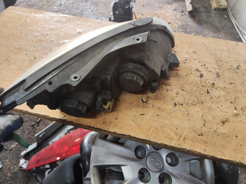 Frontscheinwerfer Hyundai I30 HYUI302 Ein Stück (Rechts oder Links) Headlight SCH9309807641yh