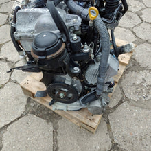 Laden Sie das Bild in den Galerie-Viewer, Motor Toyota Yaris X1NZ-P92 1.5 Hybrid Engine Unkomplett MOT5944759202ly