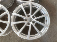 Laden Sie das Bild in den Galerie-Viewer, 1x Alufelge 17 Zoll 7.5" 5x112 36ET Glanz Silber 4K0601025 Audi Rim Wheel FEL8053169261hq
