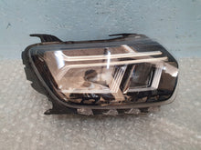 Laden Sie das Bild in den Galerie-Viewer, Frontscheinwerfer Dacia Duster 260101613R LED Rechts Scheinwerfer Headlight