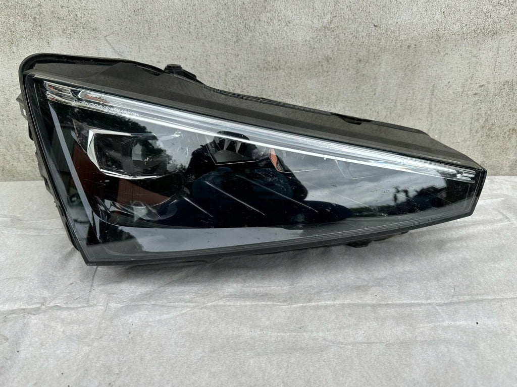 Frontscheinwerfer Skoda Scala 657941016A Rechts Scheinwerfer Headlight SCH5168296033ht