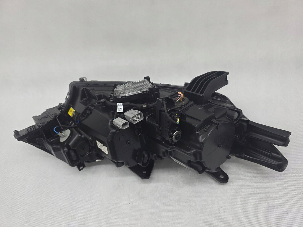 Frontscheinwerfer Mitsubishi Outlander III 8301D3-31 Full LED Rechts oder Links