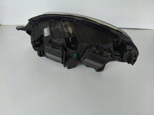 Laden Sie das Bild in den Galerie-Viewer, Frontscheinwerfer Opel Zafira 9832836480 Xenon Rechts Scheinwerfer Headlight SCH7747110371qb