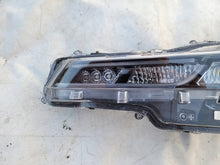 Laden Sie das Bild in den Galerie-Viewer, Frontscheinwerfer Toyota Corolla 81150-02S60 LED Links Scheinwerfer Headlight SCH8007054590ap