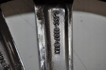 Laden Sie das Bild in den Galerie-Viewer, 1x Alufelge 17 Zoll 7.5&quot; 5x108 52 5ET GJ5C-1007-B1A Ford Mondeo Focus C-Max