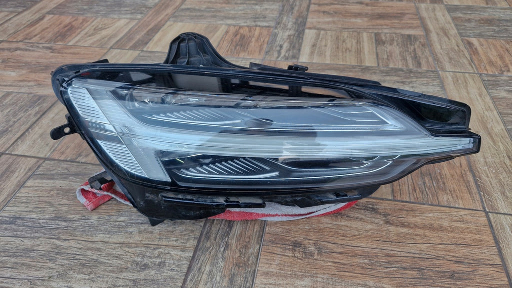 Frontscheinwerfer Volvo S60 V60 32404680 LED Rechts Scheinwerfer Headlight SCH5674871587lz
