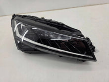 Laden Sie das Bild in den Galerie-Viewer, Frontscheinwerfer Skoda Superb III 3V1941016D Rechts Scheinwerfer Headlight SCH7169650228vx