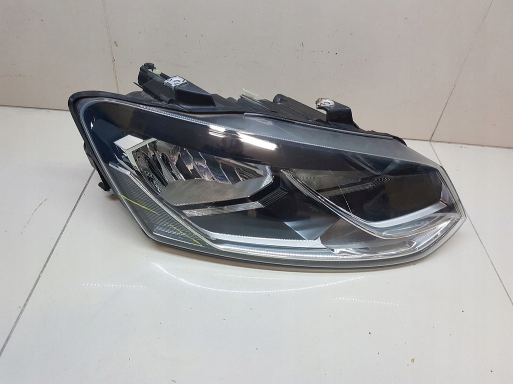 Frontscheinwerfer VW Polo 6C1941006B Rechts Scheinwerfer Headlight SCH7478311948la