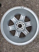 Load image into Gallery viewer, 1x Alufelge 15 Zoll 6.0" 5x100 38ET Glanz Silber 8L0601025F Audi A3 Rim Wheel FEL3862776972hi