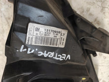 Laden Sie das Bild in den Galerie-Viewer, Frontscheinwerfer Opel Vectra C 13170938 Rechts Scheinwerfer Headlight SCH4747152200sr