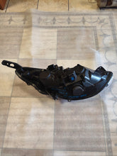 Laden Sie das Bild in den Galerie-Viewer, Frontscheinwerfer Ford B-Max AV1113W030AF Links Scheinwerfer Headlight SCH8133419598kl