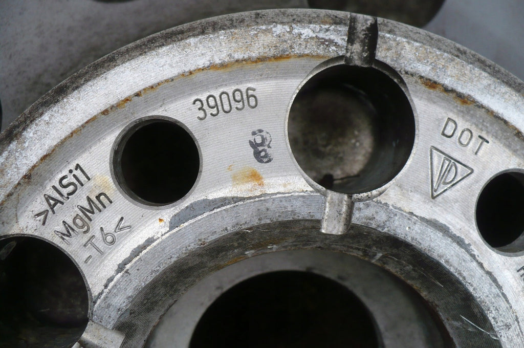 1x Alufelge 18 Zoll 8.0" 5x112 21ET Glanz Silber 95B601025 Porsche Macan