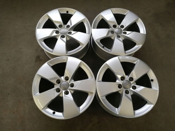 4x Alufelge 17 Zoll 7.0" 5x112 47ET 8S0601025J Audi A3 Rim Wheel FEL7252538056hc
