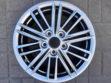 Load image into Gallery viewer, 1x Alufelge 16 Zoll 6.5" 5x114.3 45ET Glanz 4261AYY040 Toyota Corolla Rim Wheel FEL6002902443nz
