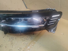 Laden Sie das Bild in den Galerie-Viewer, Frontscheinwerfer Renault Megane E Tech E-Tech 260606256R LED Links Headlight