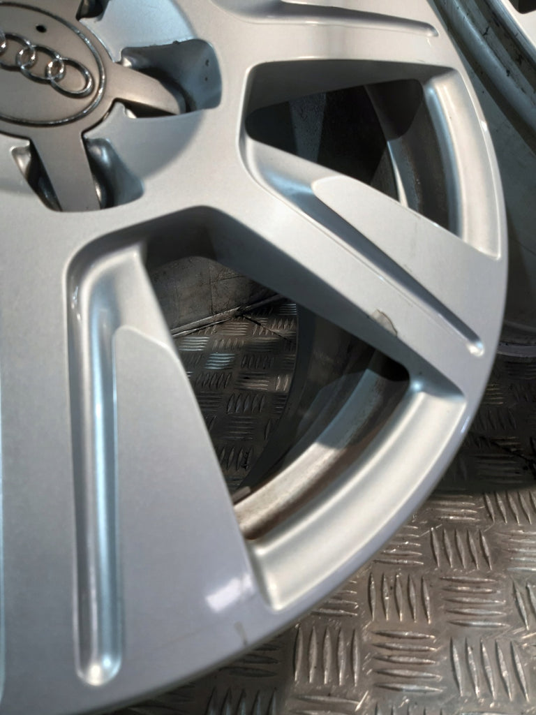 4x Alufelge 17 Zoll 7.5" 5x112 45ET Glanz Silber 4F0601025CB Audi A6 C6 FEL5827838640nu