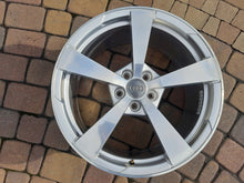 Load image into Gallery viewer, 1x Alufelge 19 Zoll 9.0" 5x112 52ET Glanz Silber 850601025AQ Audi Tt Rim Wheel FEL9270956725ps