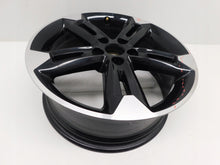 Laden Sie das Bild in den Galerie-Viewer, 1x Alufelge 18 Zoll 7.0" 5x112 40ET Glanz Schwarz 81A601025AM Audi Q2 Rim Wheel FEL2932638391it