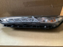 Load image into Gallery viewer, Frontscheinwerfer Hyundai Kona 92207J9000 Links Scheinwerfer Headlight SCH6492695721kt