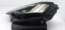 Laden Sie das Bild in den Galerie-Viewer, Frontscheinwerfer Audi A6 C8 4K0941039 Full LED Ein Stück (Rechts oder Links) SCH7636132178vp