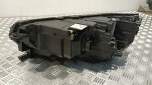 Load image into Gallery viewer, Frontscheinwerfer Skoda Octavia IV 5E4941036 LED Rechts Scheinwerfer Headlight SCH3316785191kt