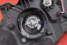 Laden Sie das Bild in den Galerie-Viewer, Frontscheinwerfer Ford Focus III 936415-FORD Rechts Scheinwerfer Headlight SCH9656824620fx