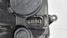 Laden Sie das Bild in den Galerie-Viewer, Frontscheinwerfer VW Multivan Transporter 7E1941005A Links Headlight SCH6626019398nm