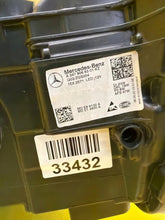 Laden Sie das Bild in den Galerie-Viewer, Frontscheinwerfer Mercedes-Benz W247 A2479066301 LED Links Headlight SCH8936578923ok