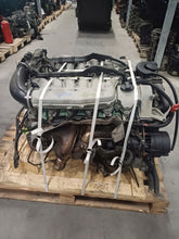 Load image into Gallery viewer, Motor Mercedes-Benz 137970 5.8 367PS 270kW 113TKm 2005 Benzin Engine Unkomplett