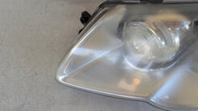 Load image into Gallery viewer, Frontscheinwerfer VW Passat 3C0941751G Xenon Links Scheinwerfer Headlight SCH8821449222oz