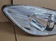 Laden Sie das Bild in den Galerie-Viewer, Frontscheinwerfer Volvo C30 31299815 LED Rechts Scheinwerfer Headlight