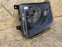 Laden Sie das Bild in den Galerie-Viewer, Frontscheinwerfer VW Crafter 1ER011592 Rechts Scheinwerfer Headlight SCH1657245900ze