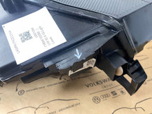 Load image into Gallery viewer, Frontscheinwerfer VW Id.4 11B941035M Links Scheinwerfer Headlight SCH9036624359pz