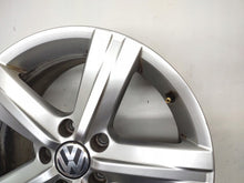 Laden Sie das Bild in den Galerie-Viewer, 1x Alufelge 17 Zoll 7.5" 5x112 47ET 3AA601025E VW Scirocco Passat Cc B7 Golf Vi FEL2646163691ea