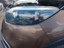 Load image into Gallery viewer, Frontscheinwerfer Renault Captur I 260607817 Links Scheinwerfer Headlight SCH2816859860gv