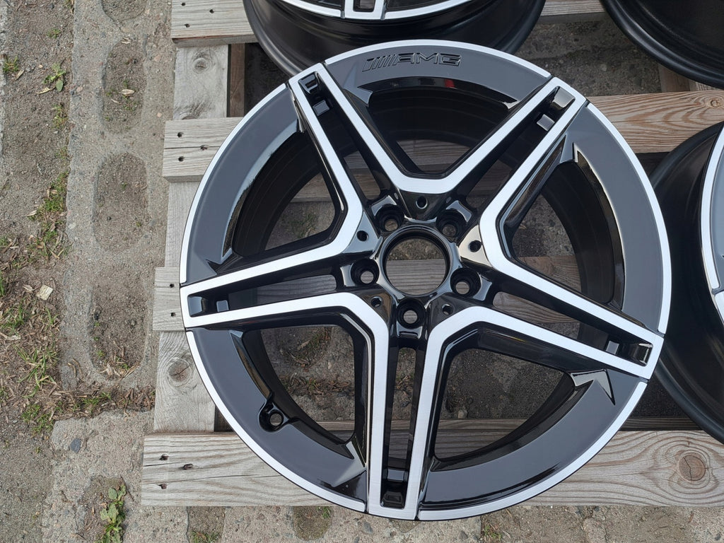 4x Alufelge 18 Zoll 7.5" 5x112 49ET Glanz Schwarz A1774011500 Mercedes-Benz W177 FEL6489997164rn