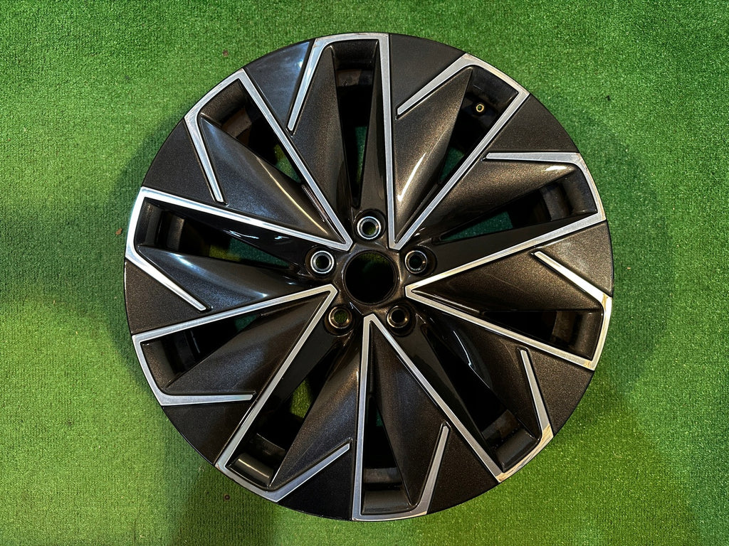 1x Alufelge 18 Zoll 8.0" 5x112 44ET 3V0601025B Skoda Superb Iii Rim Wheel