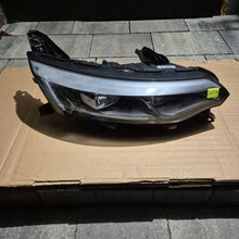 Load image into Gallery viewer, Frontscheinwerfer Renault Talisman 260106724R Rechts Scheinwerfer Headlight SCH5337748244wt