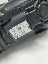 Load image into Gallery viewer, Frontscheinwerfer Audi A3 8V0941005AE Xenon Links Scheinwerfer Headlight