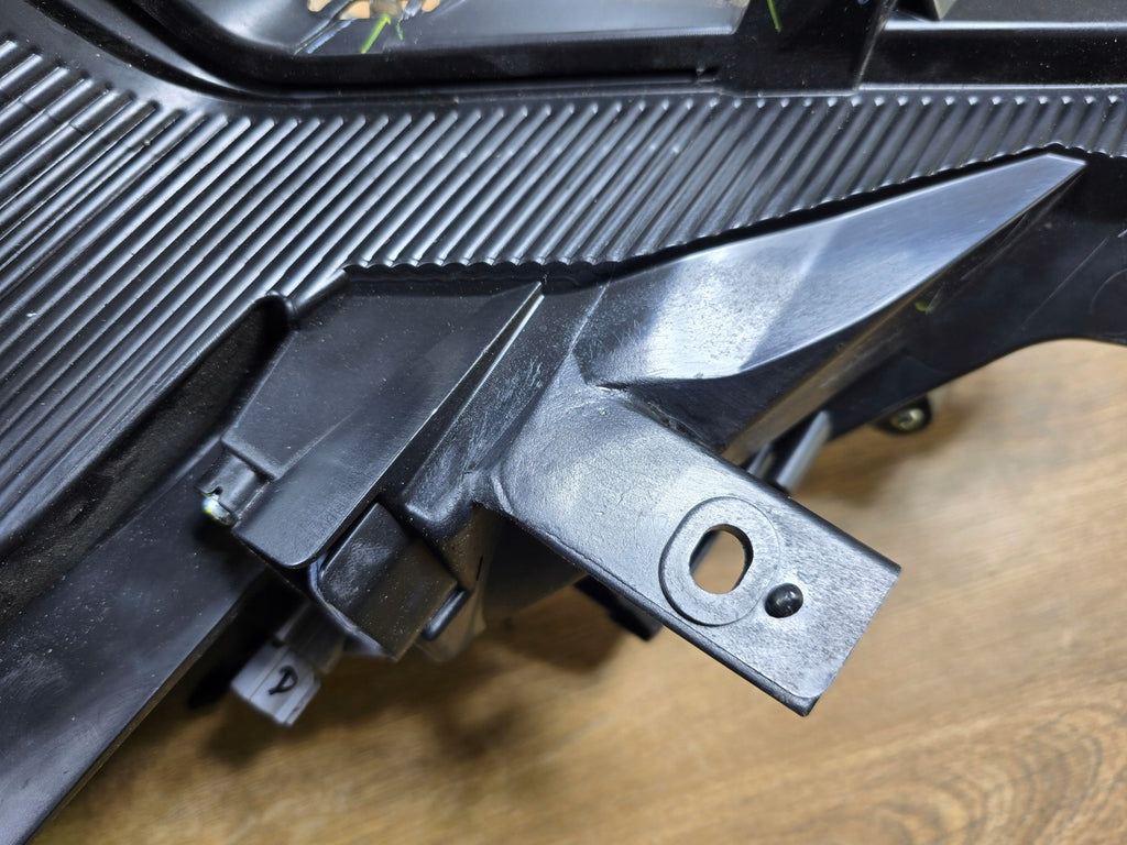 Frontscheinwerfer Mitsubishi Space Star Rechts Scheinwerfer Headlight