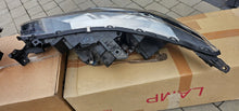 Laden Sie das Bild in den Galerie-Viewer, Frontscheinwerfer Mitsubishi Eclipse Cross I 26010W530P LED Ein Satz Headlight SCH3163510947wn
